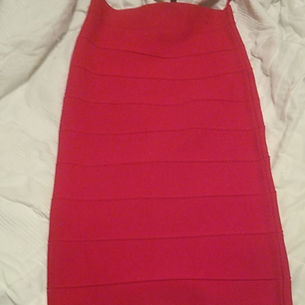 BCBGMAXAZRIA
